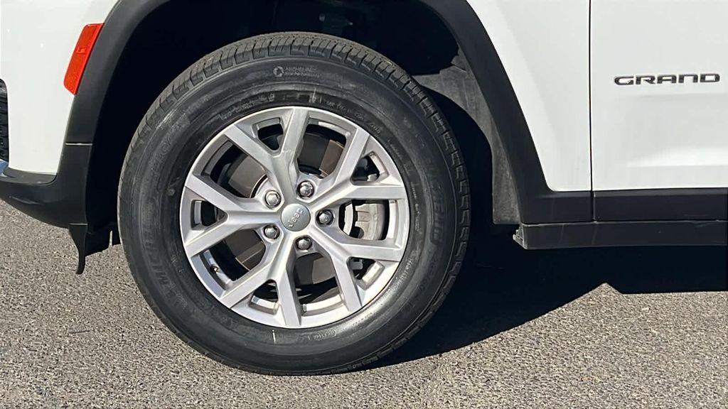 used 2022 Jeep Grand Cherokee L car, priced at $26,980