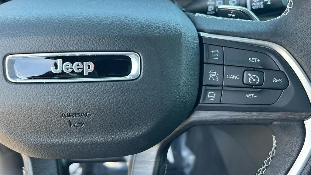 new 2025 Jeep Grand Cherokee L car, priced at $49,500