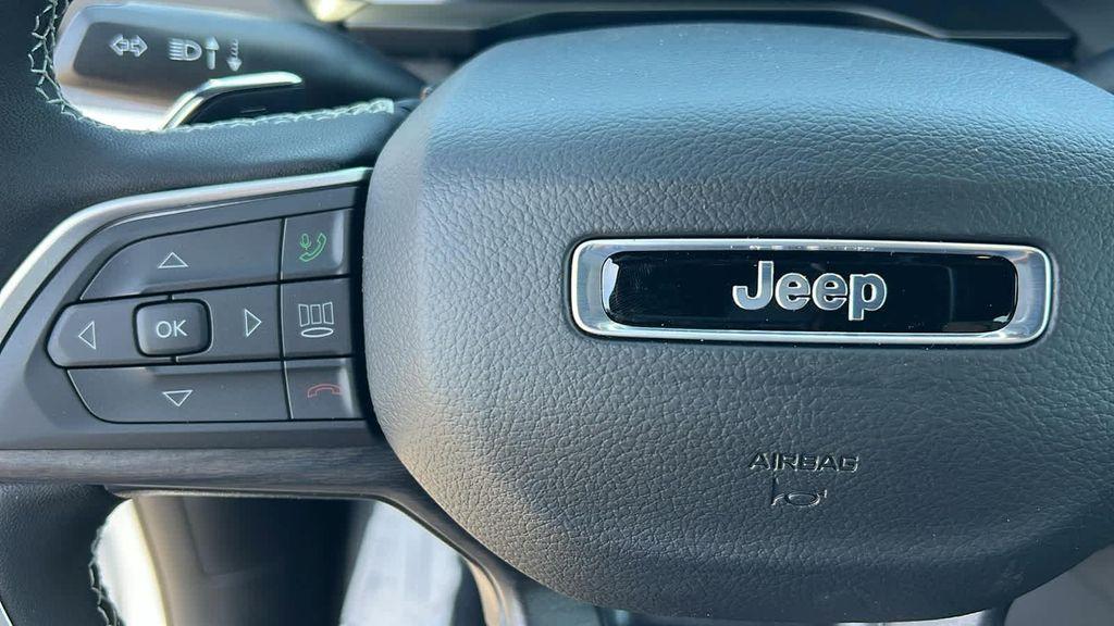 new 2025 Jeep Grand Cherokee L car, priced at $49,500