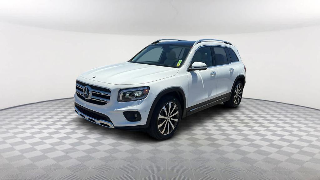 used 2022 Mercedes-Benz GLB 250 car, priced at $36,880