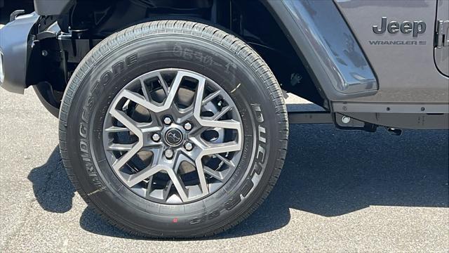 new 2025 Jeep Wrangler car, priced at $56,739