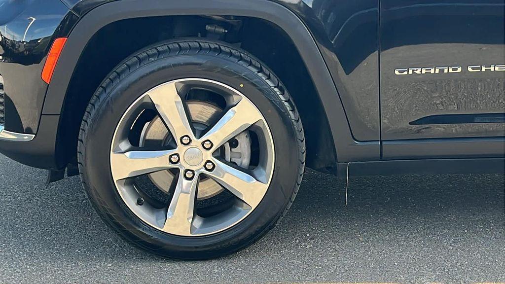 used 2021 Jeep Grand Cherokee L car, priced at $23,680