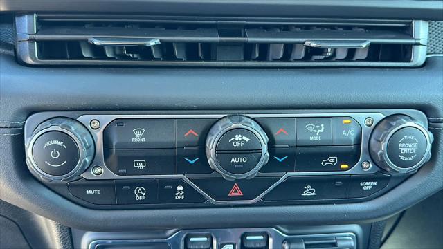 new 2025 Jeep Gladiator car, priced at $45,100