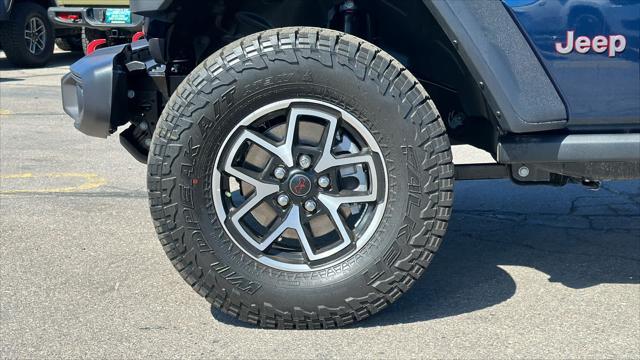 new 2025 Jeep Gladiator car, priced at $45,100