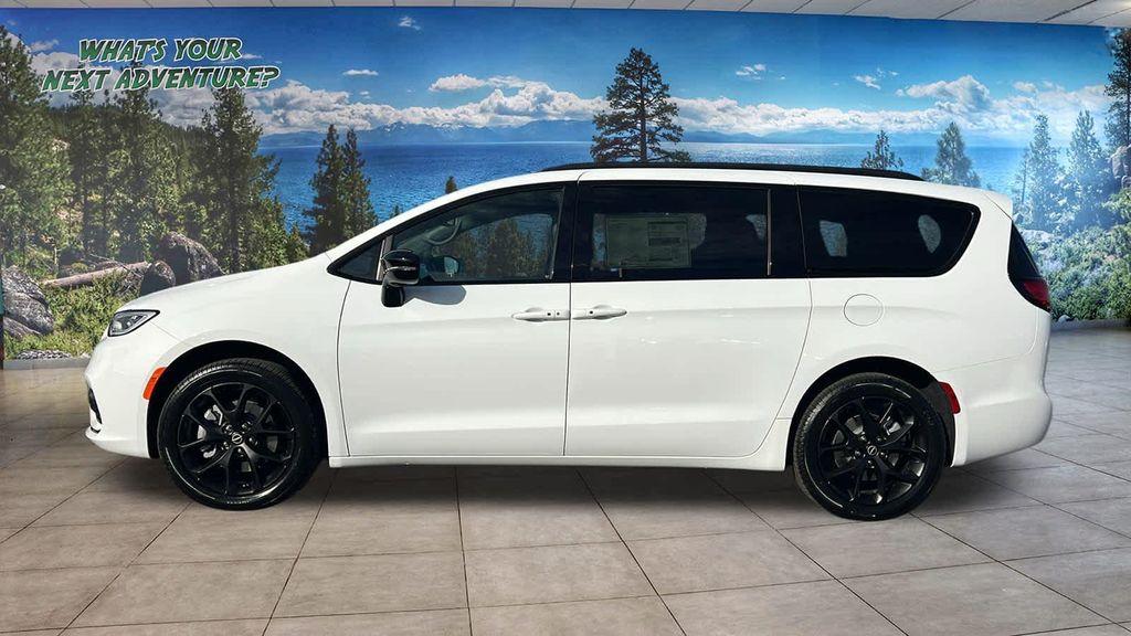 new 2026 Chrysler Pacifica car, priced at $44,421