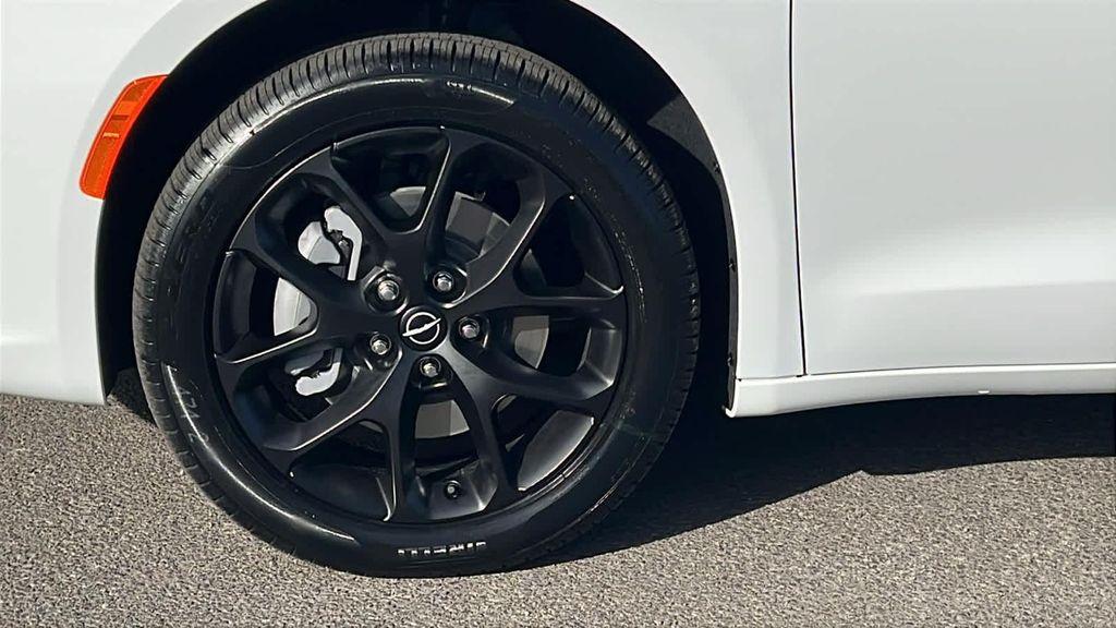 new 2026 Chrysler Pacifica car, priced at $44,421