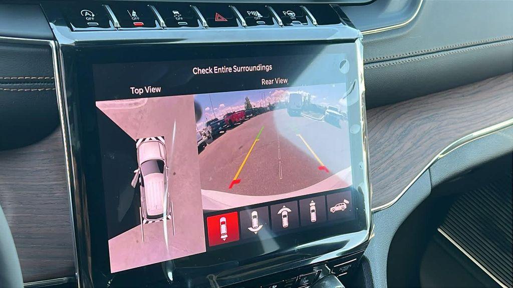 new 2025 Jeep Grand Cherokee L car, priced at $62,700