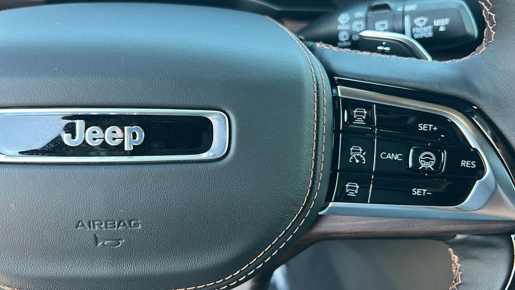new 2025 Jeep Grand Cherokee L car, priced at $62,700