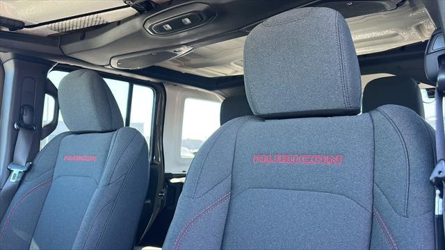 new 2025 Jeep Wrangler car, priced at $58,500