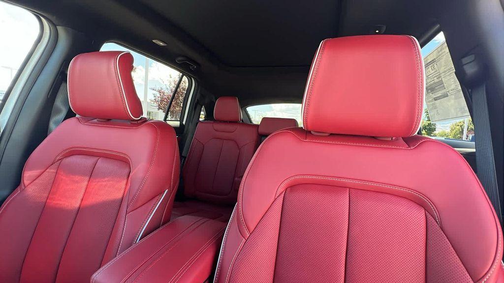 new 2025 Jeep Wagoneer S car, priced at $59,950