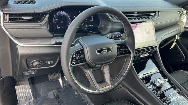 new 2025 Jeep Grand Cherokee car, priced at $56,654