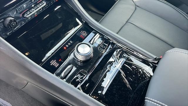 new 2025 Jeep Grand Cherokee car, priced at $56,654