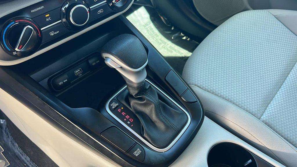 used 2022 Kia Soul car, priced at $15,480