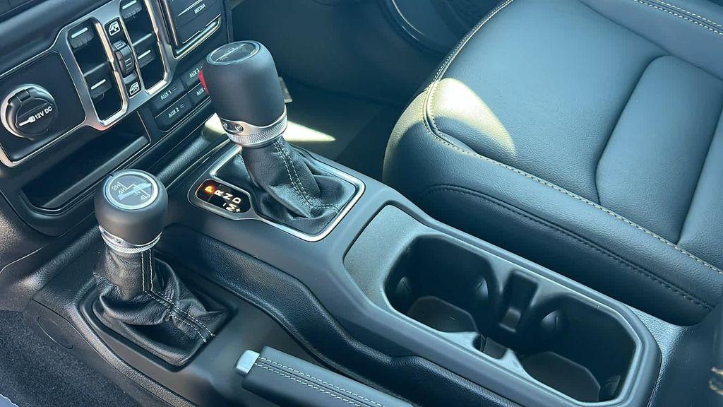 new 2025 Jeep Gladiator car, priced at $44,448