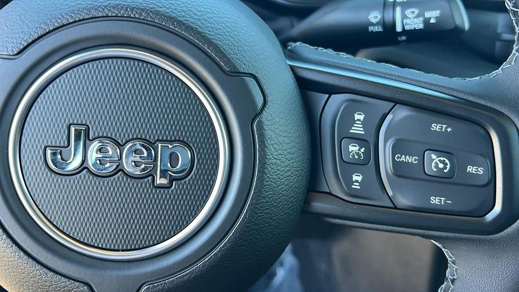 new 2025 Jeep Gladiator car, priced at $44,448