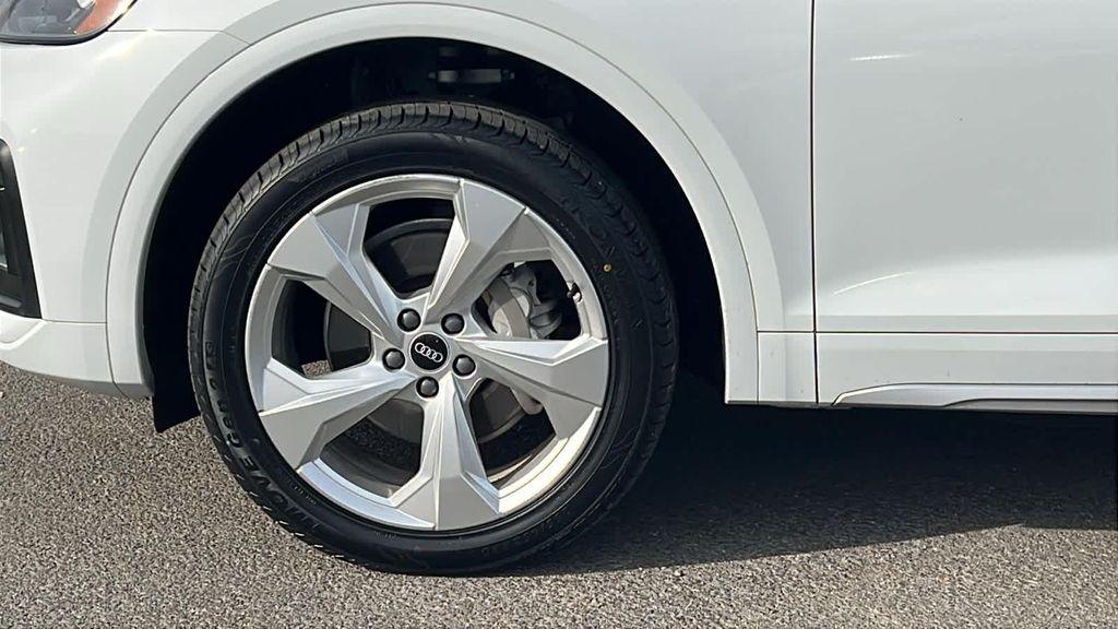 used 2021 Audi Q5 car, priced at $23,480
