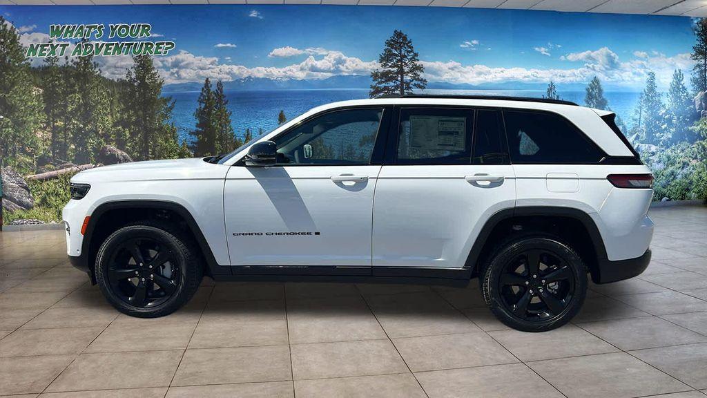 new 2025 Jeep Grand Cherokee car, priced at $55,585