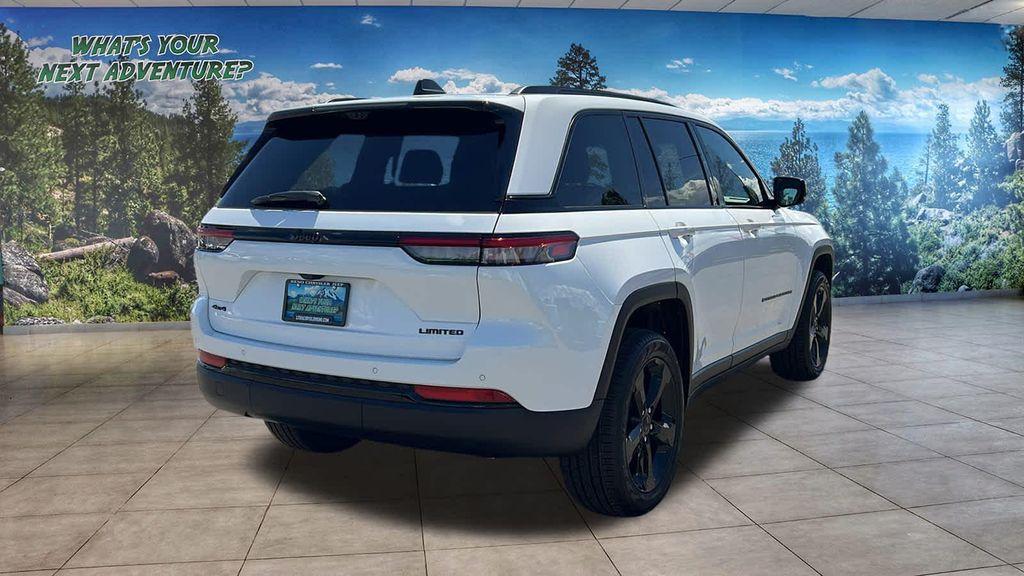 new 2025 Jeep Grand Cherokee car, priced at $55,585