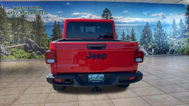 new 2025 Jeep Gladiator car, priced at $43,600