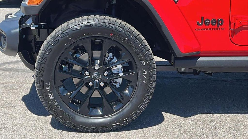 new 2025 Jeep Gladiator car, priced at $42,250