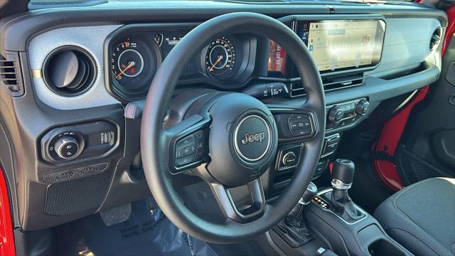 new 2025 Jeep Gladiator car, priced at $43,600
