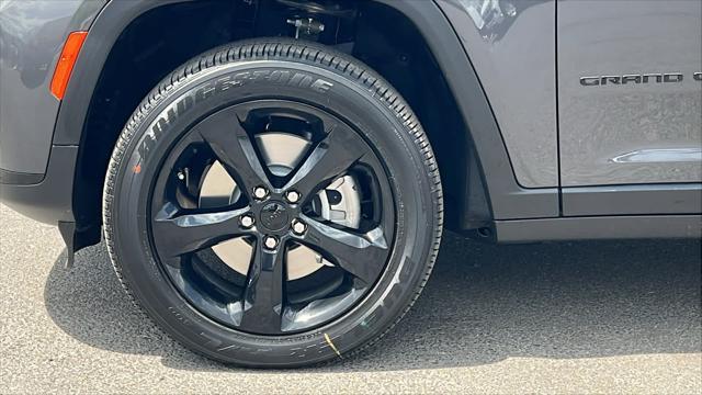 new 2025 Jeep Grand Cherokee L car, priced at $44,565