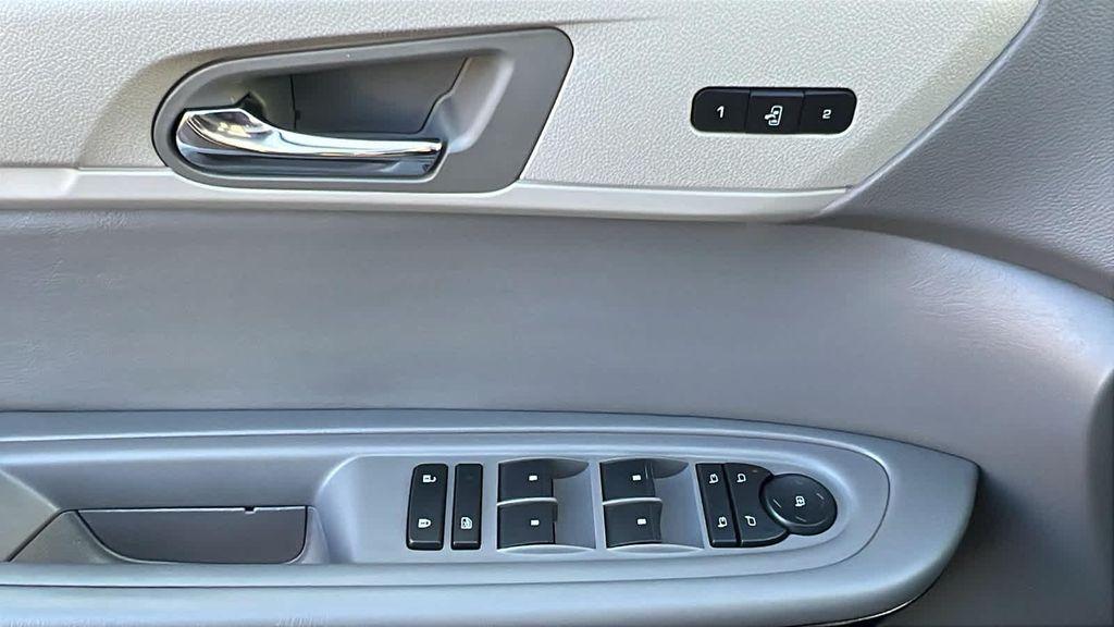 used 2017 Chevrolet Traverse car, priced at $15,180