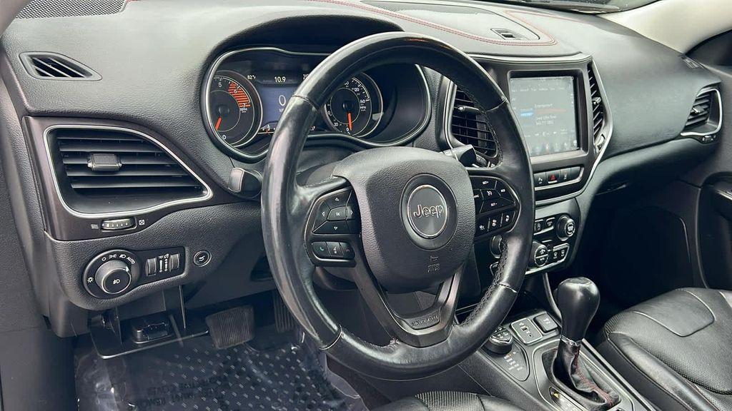 used 2019 Jeep Cherokee car, priced at $17,980