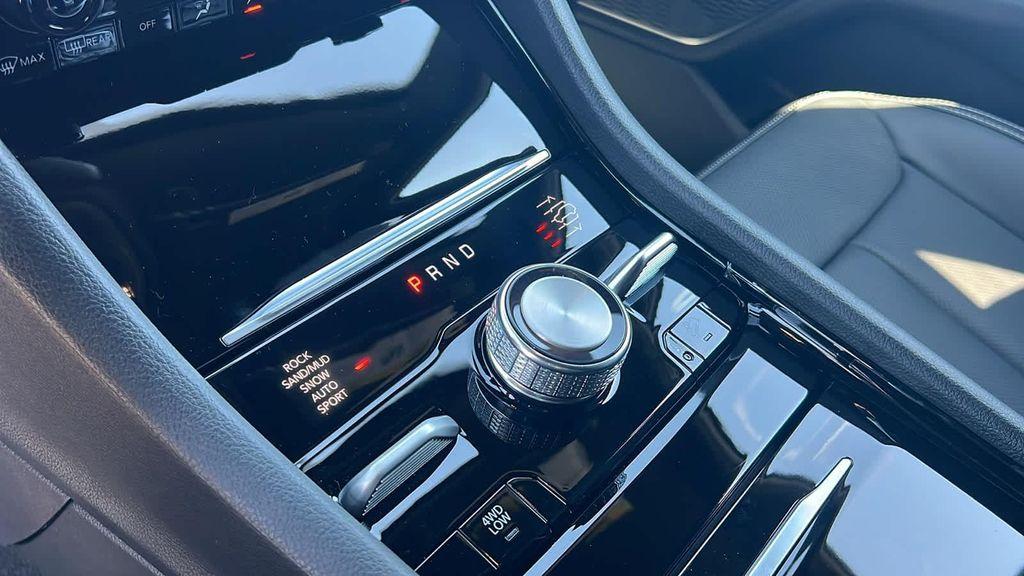 new 2025 Jeep Grand Cherokee L car, priced at $53,459