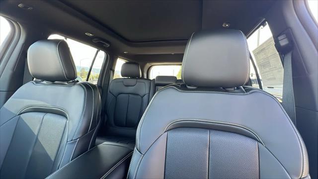 new 2025 Jeep Grand Cherokee car, priced at $51,000