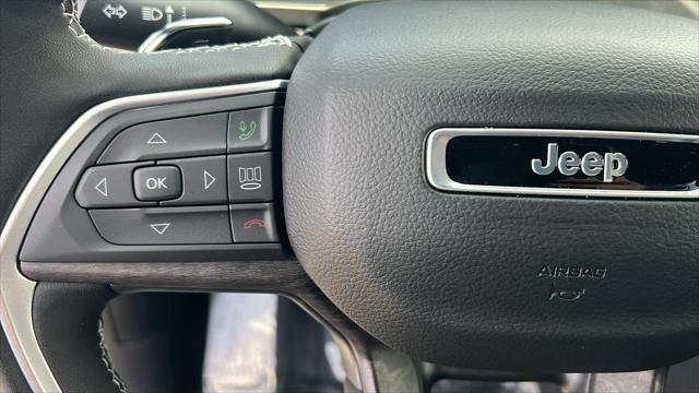 new 2025 Jeep Grand Cherokee car, priced at $48,400
