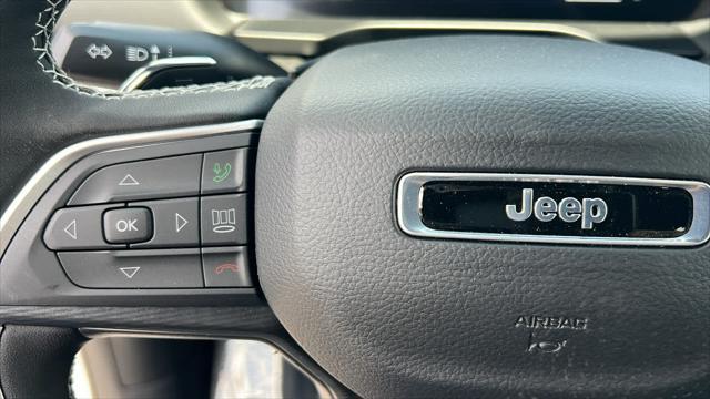 new 2025 Jeep Grand Cherokee car, priced at $40,018