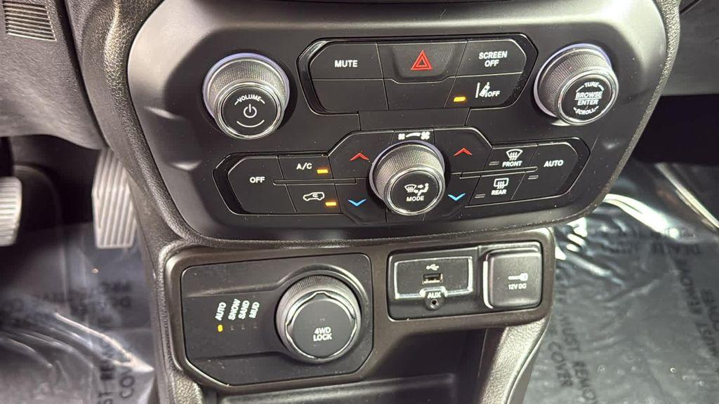 used 2021 Jeep Renegade car, priced at $22,980