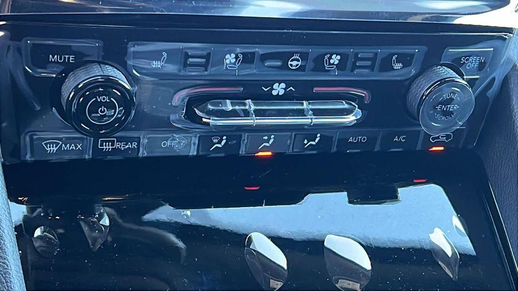 new 2025 Jeep Grand Cherokee car, priced at $58,299