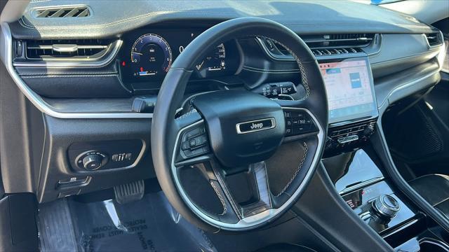 used 2023 Jeep Grand Cherokee car, priced at $35,980