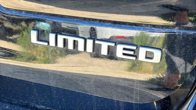used 2024 Jeep Grand Cherokee L car, priced at $43,980