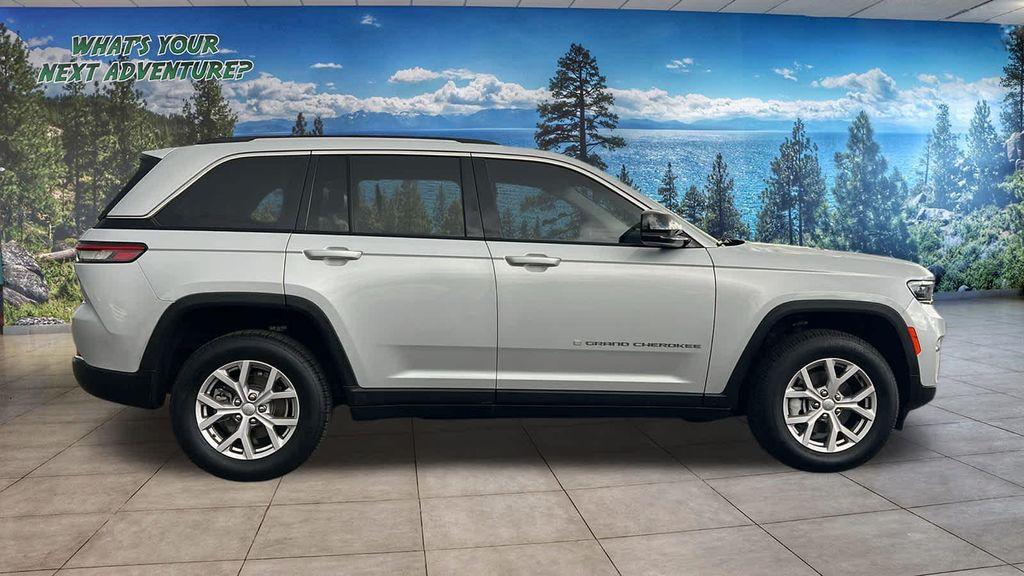 used 2022 Jeep Grand Cherokee car, priced at $27,480