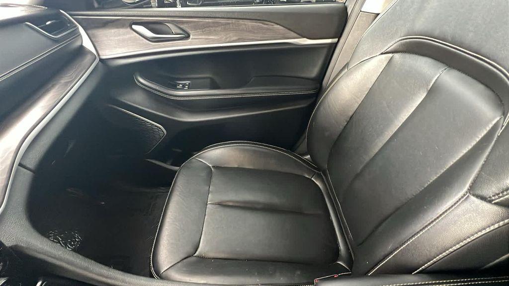 used 2022 Jeep Grand Cherokee car, priced at $27,480