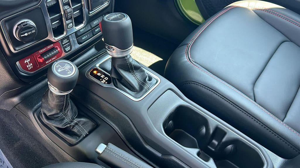 new 2025 Jeep Gladiator car, priced at $49,914