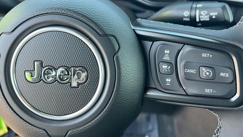 new 2025 Jeep Gladiator car, priced at $49,914