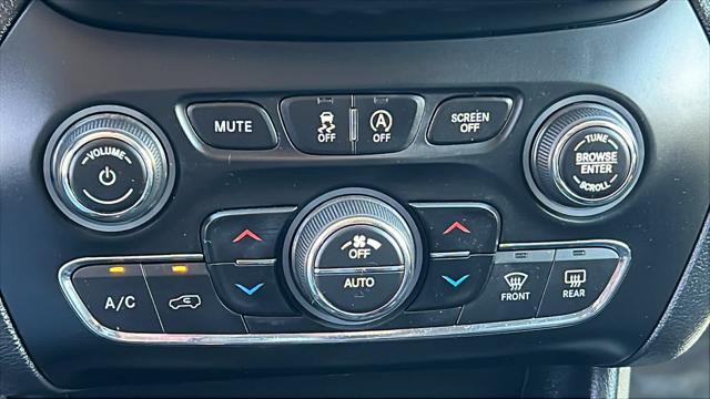 used 2019 Jeep Cherokee car, priced at $13,980