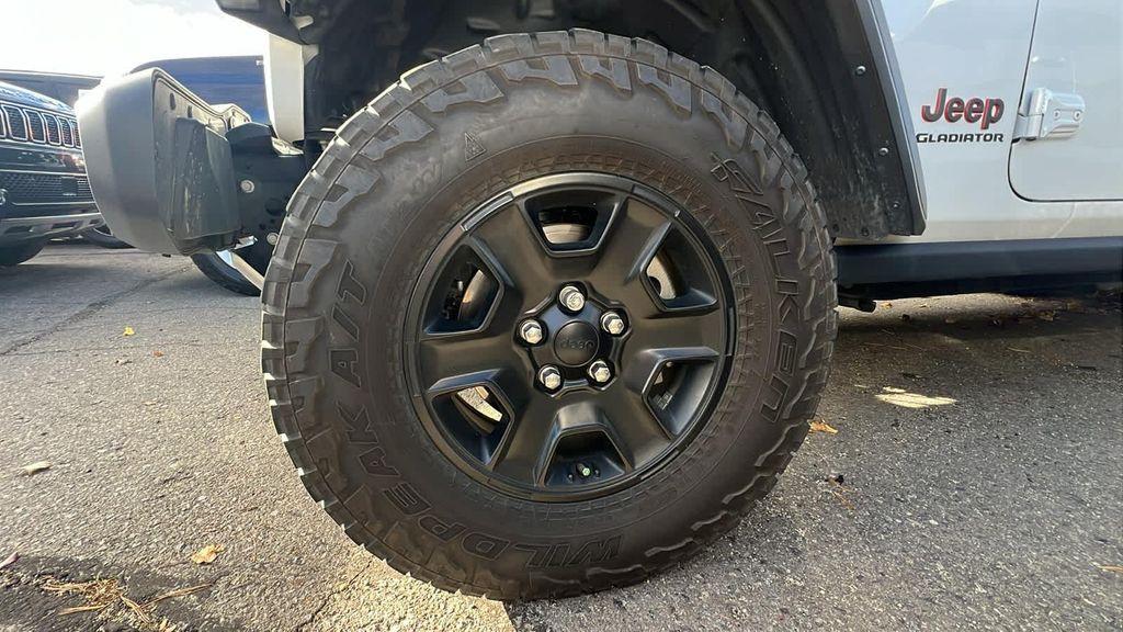 used 2021 Jeep Gladiator car, priced at $32,680