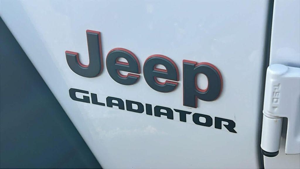used 2021 Jeep Gladiator car, priced at $32,680