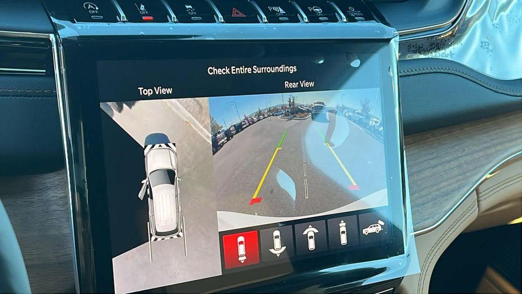 new 2025 Jeep Grand Cherokee car, priced at $61,277