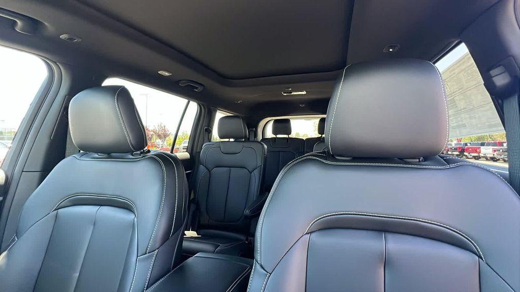 new 2025 Jeep Grand Cherokee L car, priced at $51,500