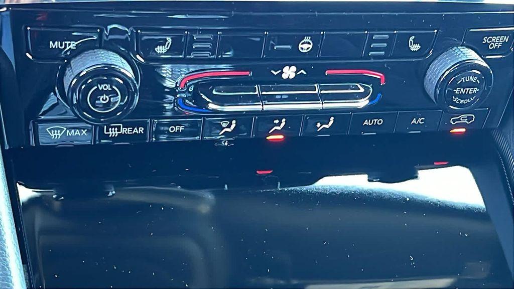 new 2025 Jeep Grand Cherokee car, priced at $44,164