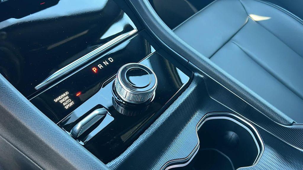 new 2025 Jeep Grand Cherokee car, priced at $44,164