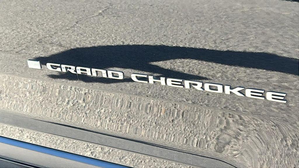 used 2022 Jeep Grand Cherokee car, priced at $33,480