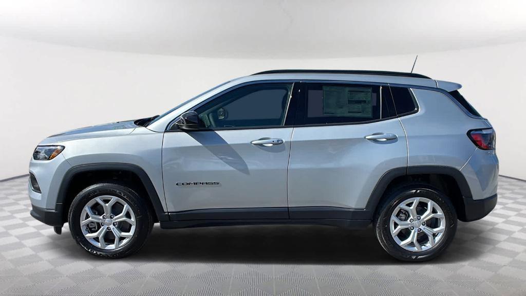 new 2024 Jeep Compass car, priced at $28,000