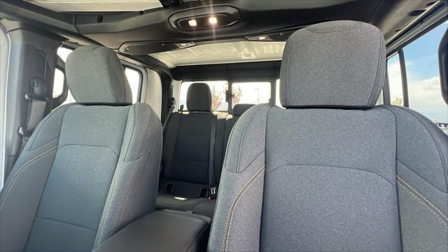 new 2025 Jeep Gladiator car, priced at $42,300
